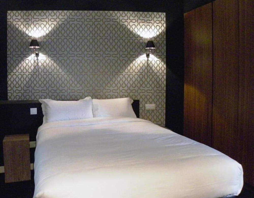 Hotel Les Terres Blanches ชาตู ภายนอก รูปภาพ
