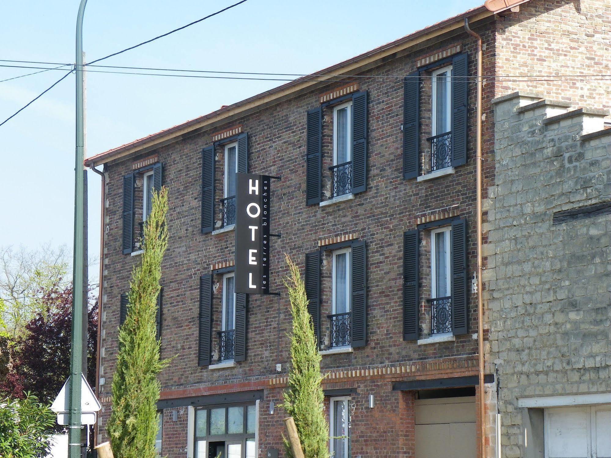Hotel Les Terres Blanches ชาตู ภายนอก รูปภาพ