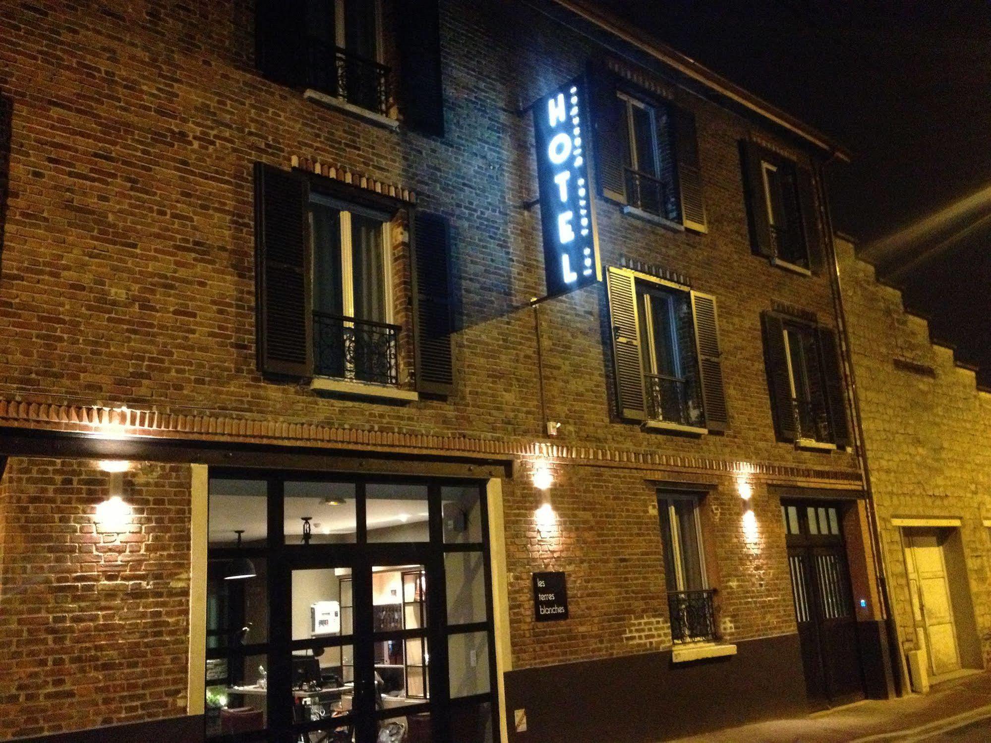 Hotel Les Terres Blanches ชาตู ภายนอก รูปภาพ